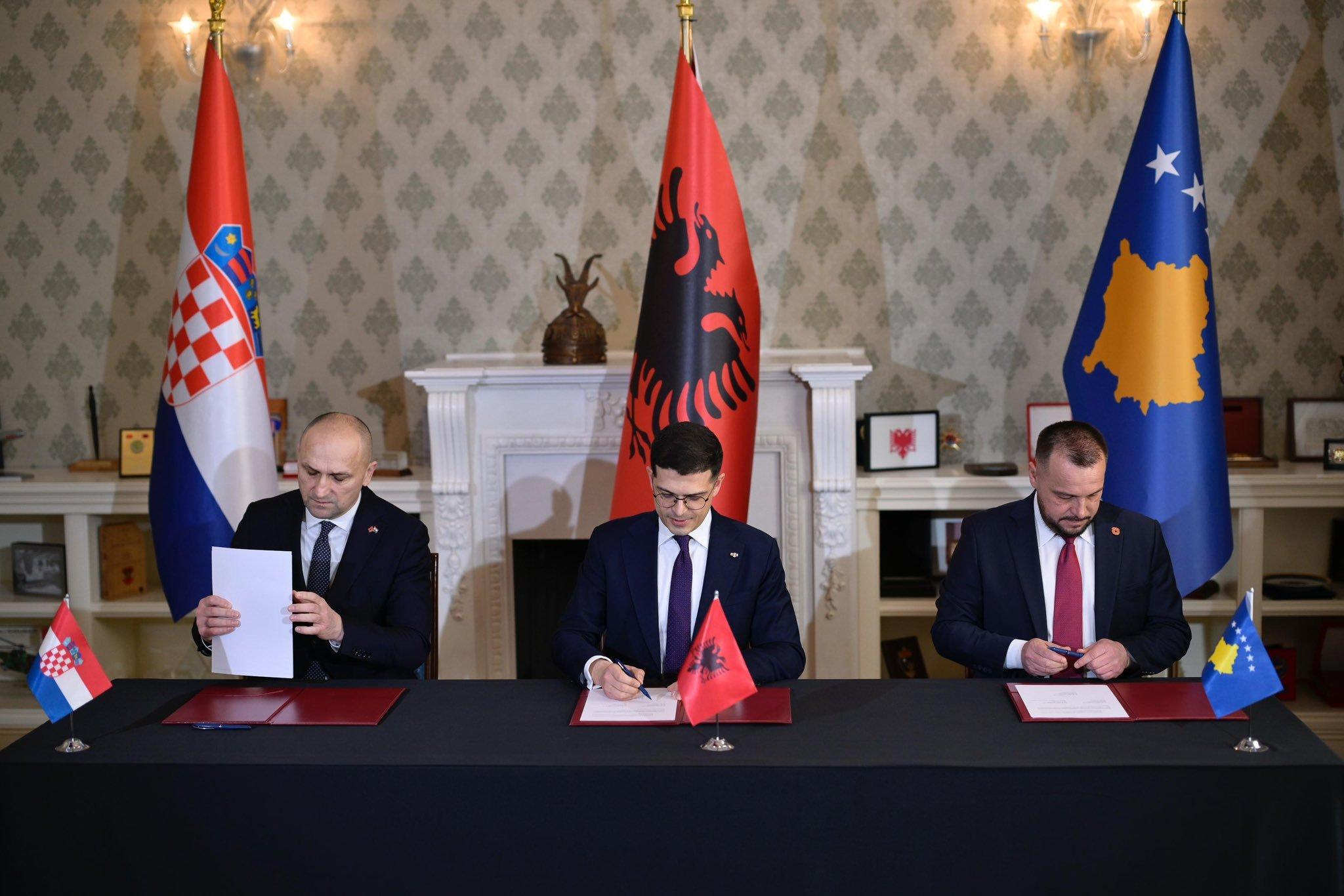 Arnavutluk, Hırvatistan ve Kosova'dan Askeri İş Birliği Anlaşması