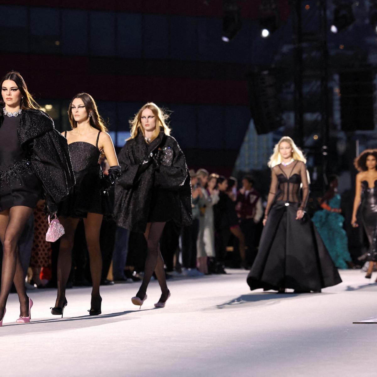 Versace Artık Prada’nın: 2025’te Lüks Moda Dünyasının Güç Haritası Değişiyor